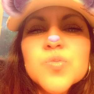 Meet your Posher, Lorena